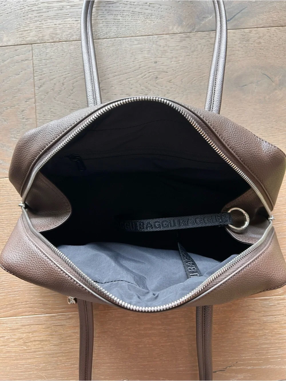 BAGGU Brown Textured Leather Shoulder Bag